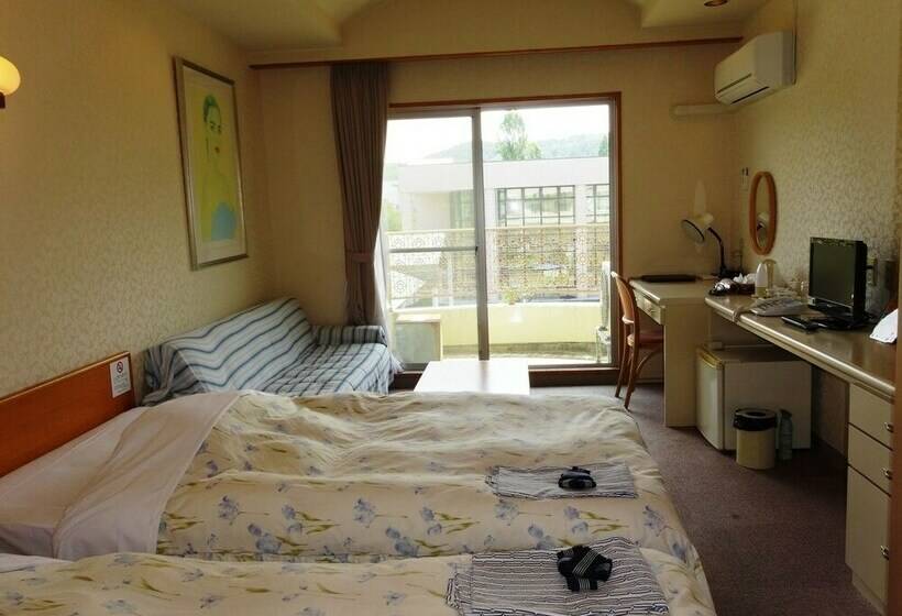 غرفة قياسية, Kosaka Gold Palace