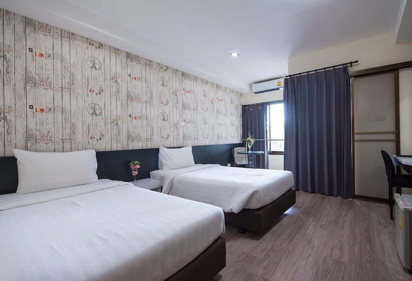 اتاق سوپریور, Prajaktra City Hostel