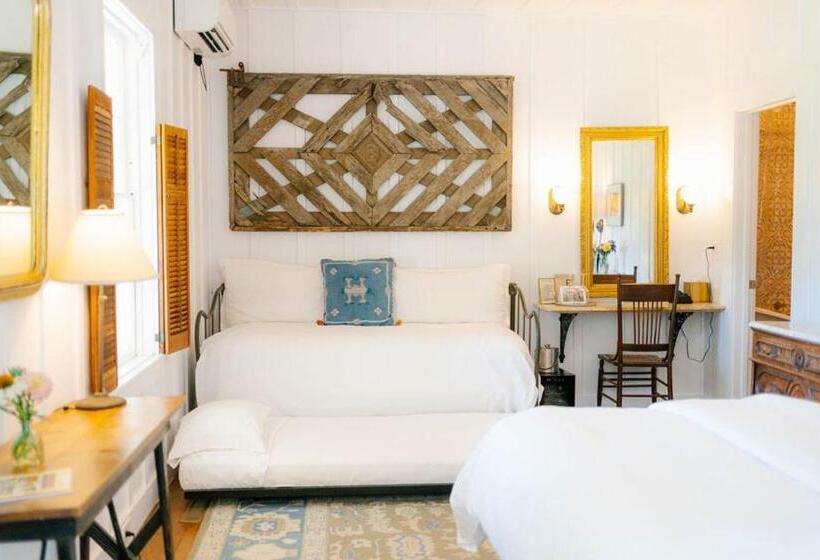 수피리어 룸, Beltane Ranch