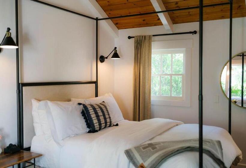 오두막, Beltane Ranch