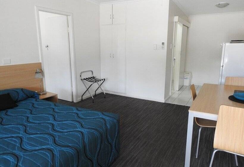 سوئیت خانواده 2 خوابه, Urangan Motor Inn