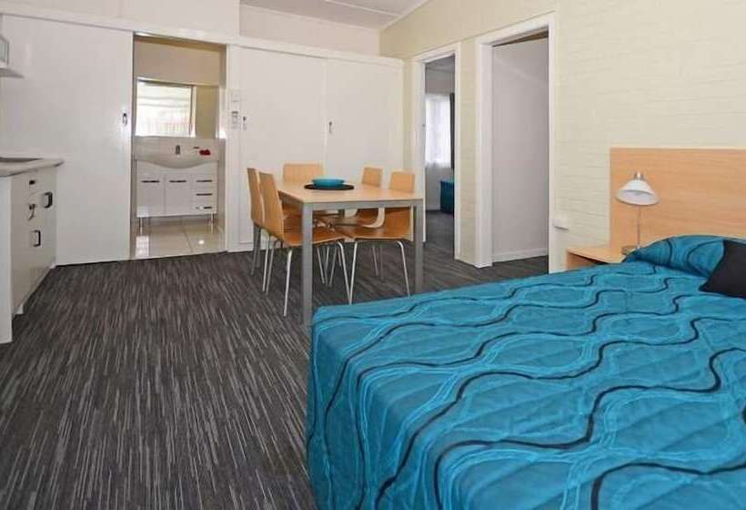 سوئیت خانواده 2 خوابه, Urangan Motor Inn