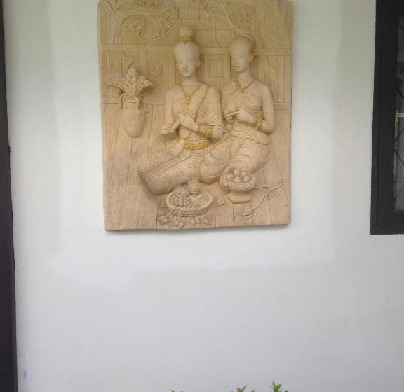 Номер Стандарт Вид на Бассейн, Baan Sawainam