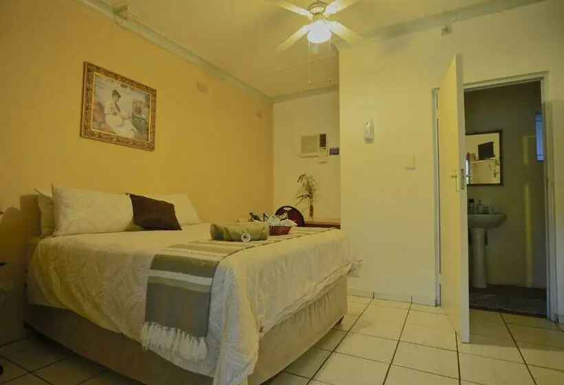 اتاق استاندارد, Lalamo Guest House