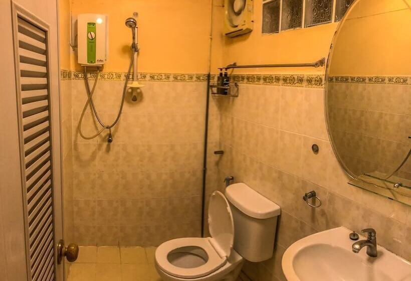 标准间, Surada Guesthouse