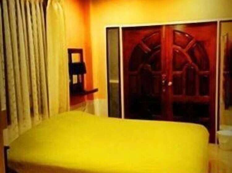 标准间, Surada Guesthouse