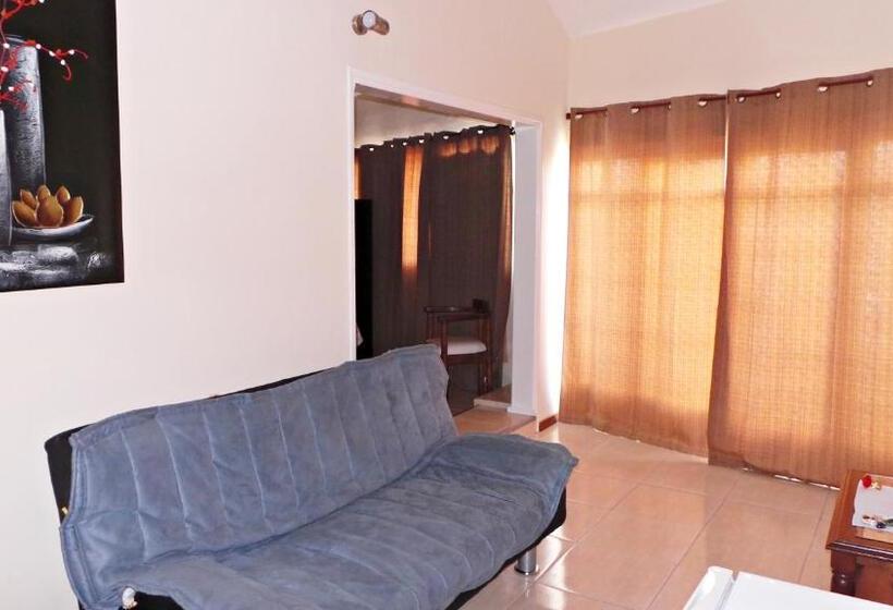 豪华套房, Petit Rivera Hotel