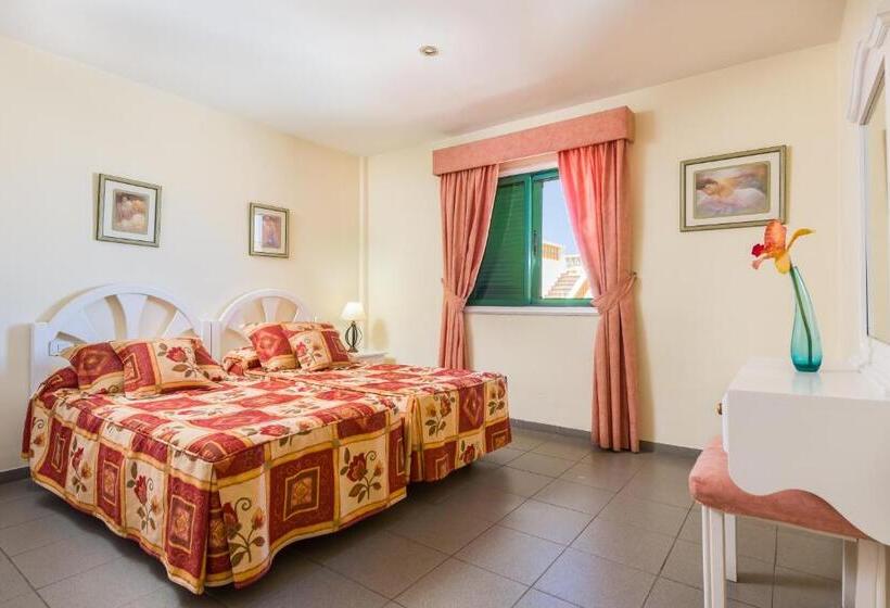 דירת דלוקס 2 חדרי שינה עם נוף לים, Club Tarahal