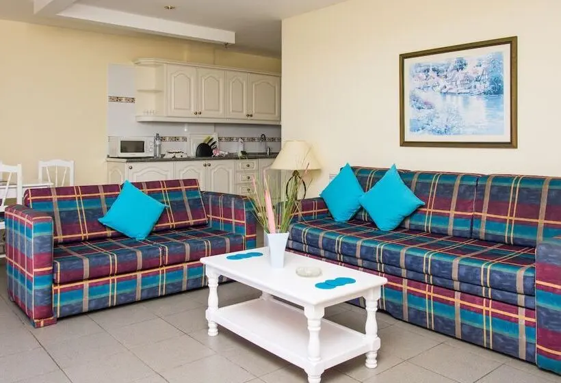2 Bedroom Deluxe Apartment Sea View, Club Tarahal