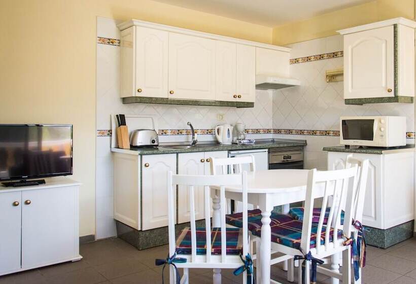 דירת דלוקס 2 חדרי שינה עם נוף לים, Club Tarahal