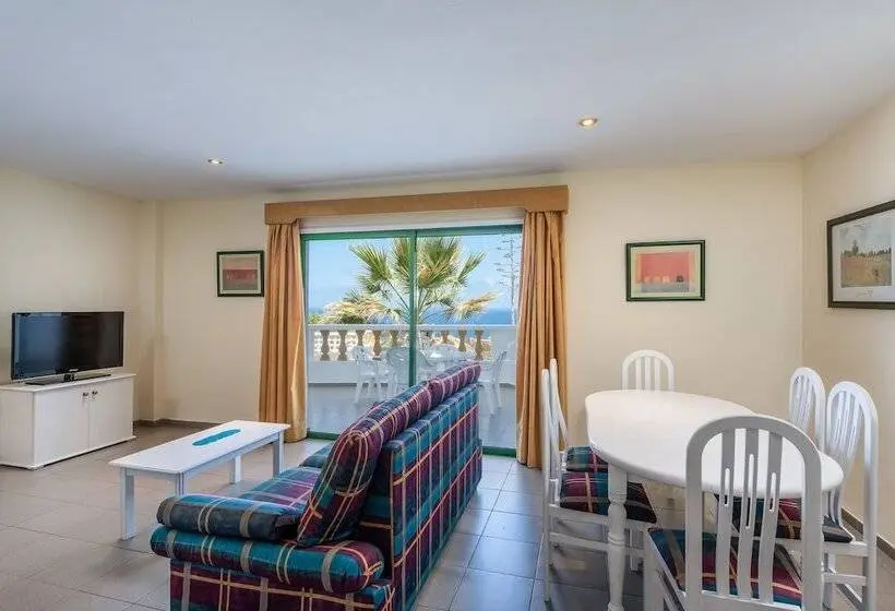 2 Bedroom Deluxe Apartment Sea View, Club Tarahal