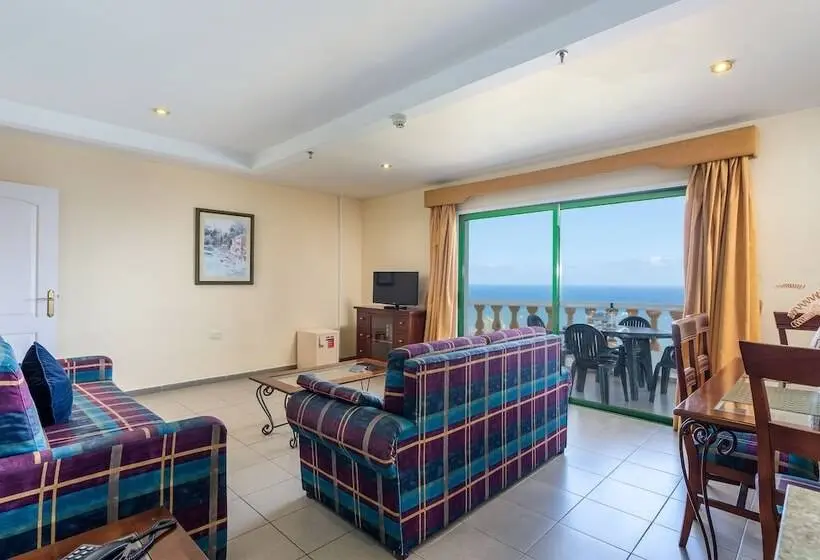 2 Bedroom Deluxe Apartment Sea View, Club Tarahal