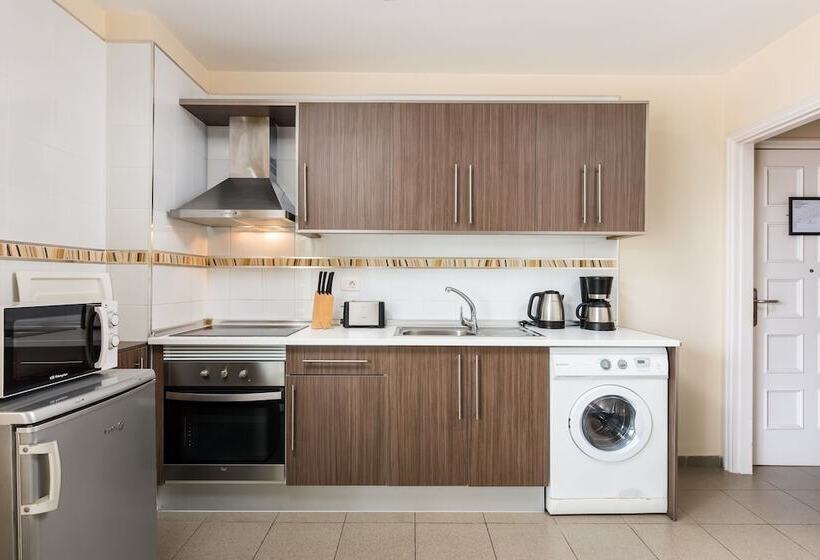 דירת נוחות 2 חדרים, Club Tarahal