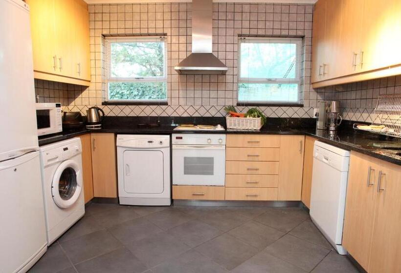 2间卧室的房子, Constantia Cottages