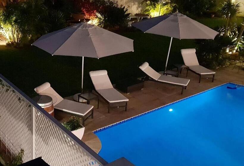 2间卧室的房子, Constantia Cottages