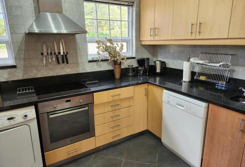 침실 2개 주택, Constantia Cottages