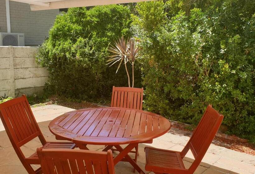 شاليه غرفة نوم واحدة, Constantia Cottages