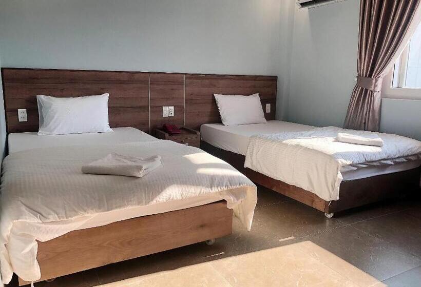 اتاق سوپریور سه تخته, Binh Duong 2