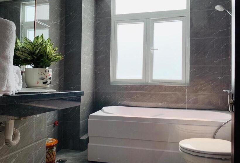 اتاق سوپریور سه تخته, Binh Duong 2