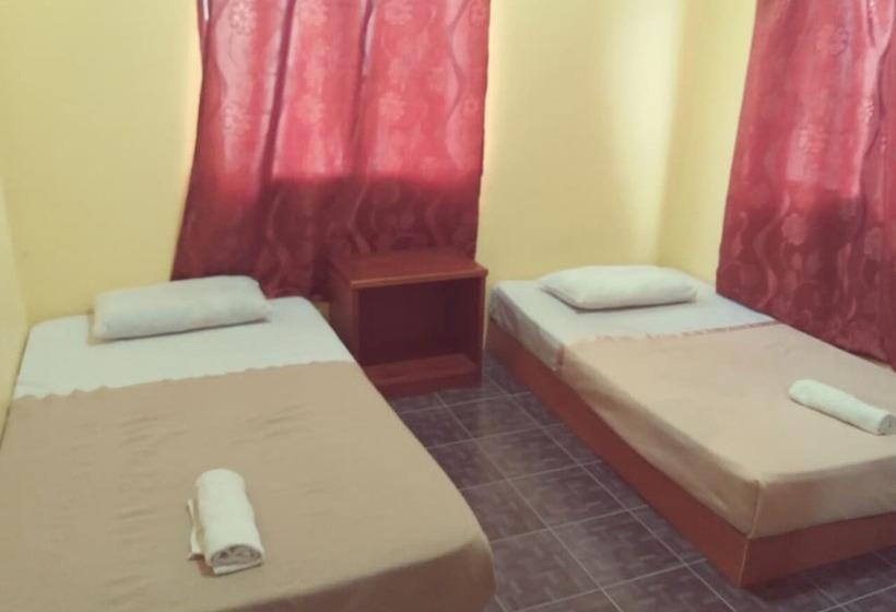 غرفة قياسية حمام مشترك, De Chempedak 1