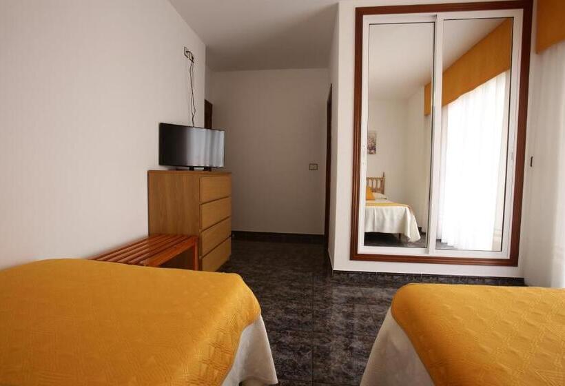 اتاق استاندارد با تراس, Hostal San Roque