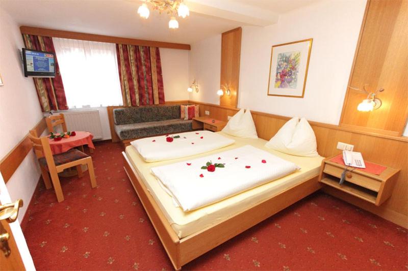 标准三人间, Mitterer