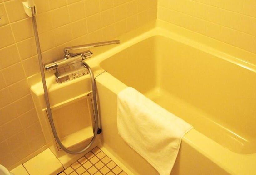 标准间, Motosu Phoenix