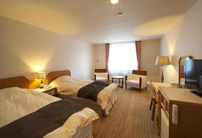 标准间, Motosu Phoenix