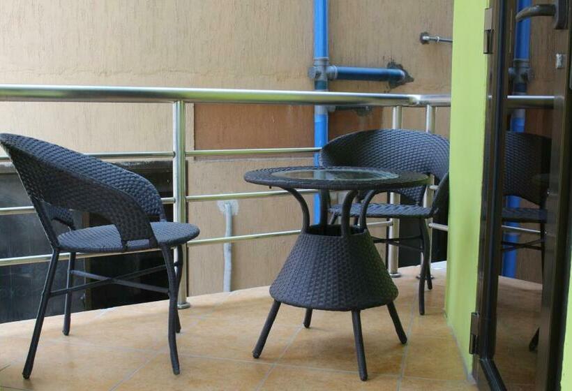 اتاق لوکس یک تخته, Stay Inn