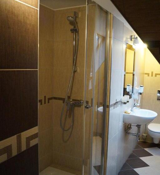 استودیوی استاندارد, Willa Tatrzański Zomecek