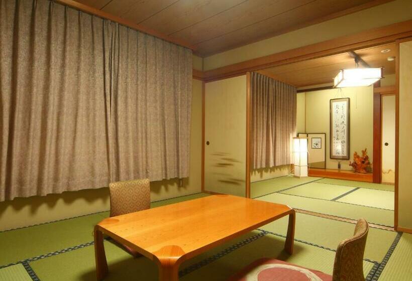 디럭스 룸, Omodaka