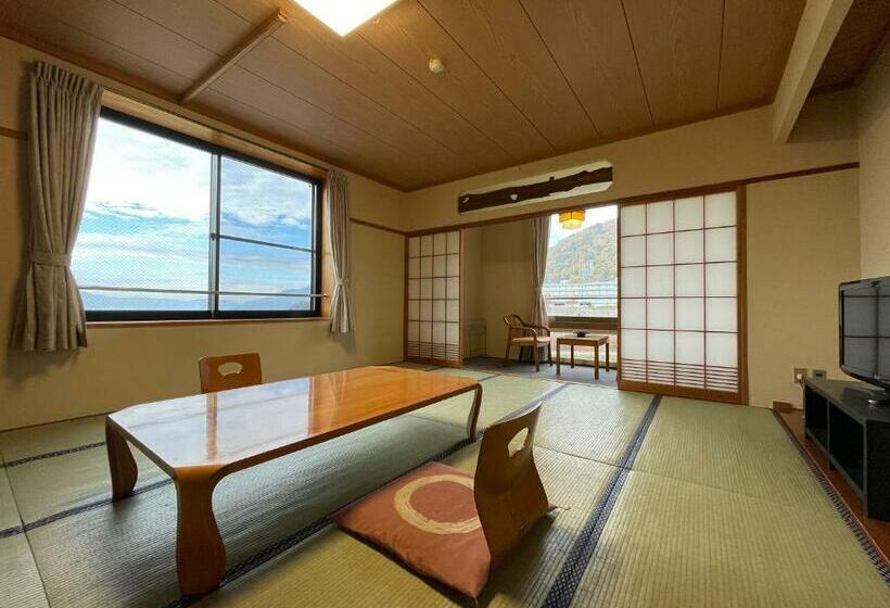 스탠다드 룸, Omodaka