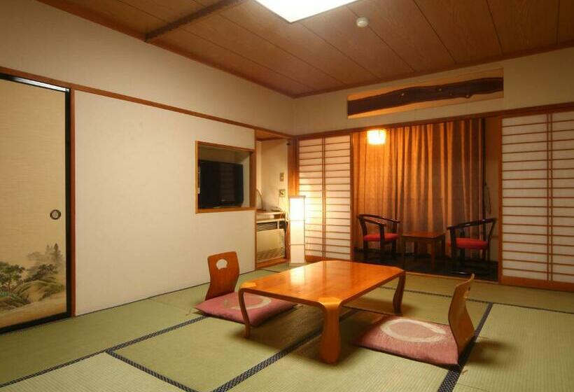 수피리어 룸, Omodaka