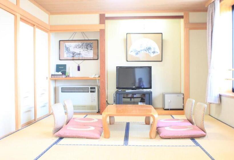 수피리어 패밀리 룸, Omodaka