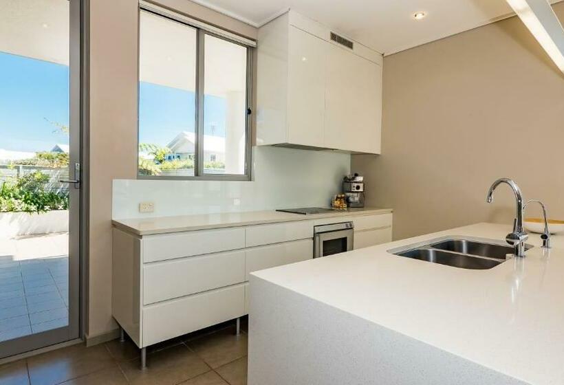 Апартаменты 3 Спальни, White Shells Luxury Apartments