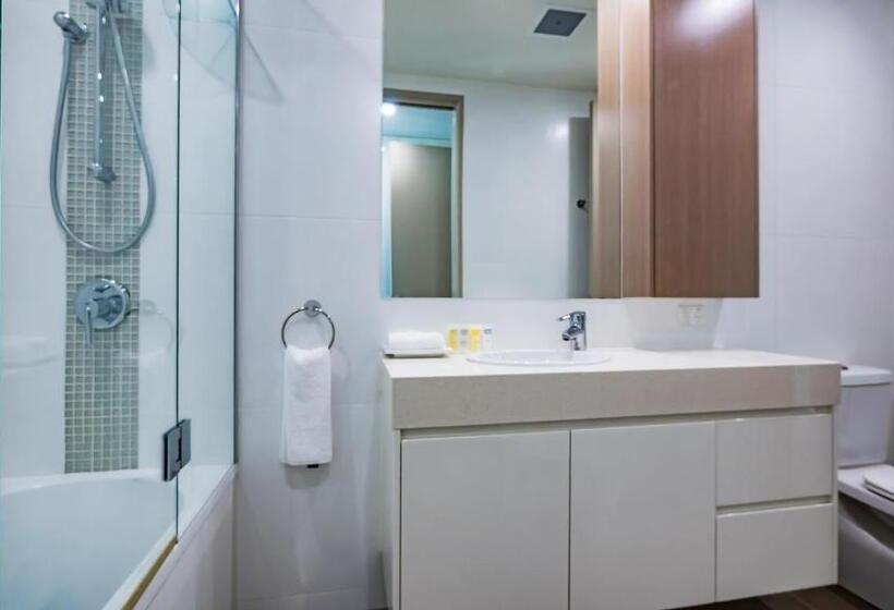 2 Bedroom Apartment with Pool, White Shells Luxury Apartments