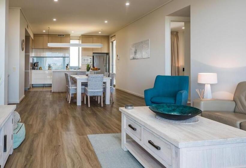 Апартаменты 3 Спальни, White Shells Luxury Apartments