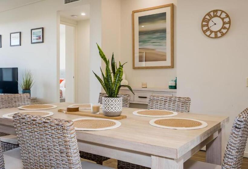 آپارتمان 3 خوابه, White Shells Luxury Apartments