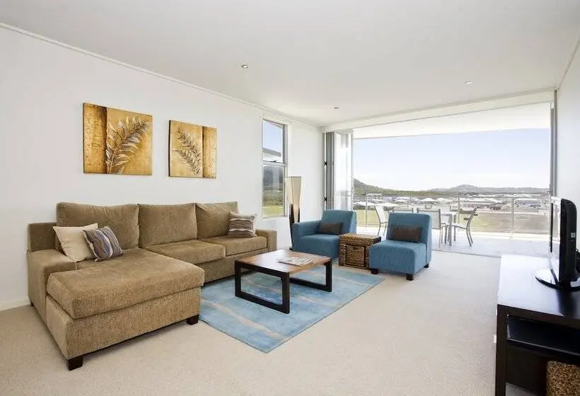 آپارتمان 3 خوابه, White Shells Luxury Apartments