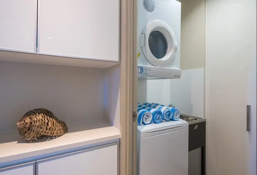 1 Bedroom Penthouse Apartment, White Shells Luxury Apartments