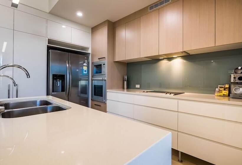 带1个卧室的顶楼公寓, White Shells Luxury Apartments