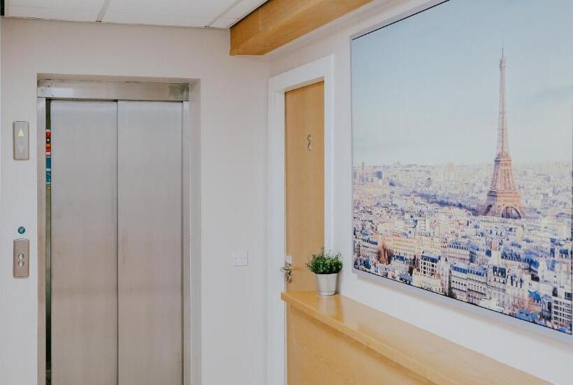 공용 욕실 구비 공동 객실 내의 침대, Canbe Garden Lane Backpackers