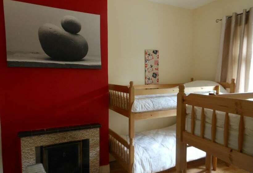 共用房间的床, Loughcrew Megalithic Centre   Hostel