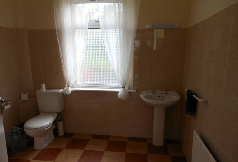 Семейный Номер Deluxe, Loughcrew Megalithic Centre   Hostel