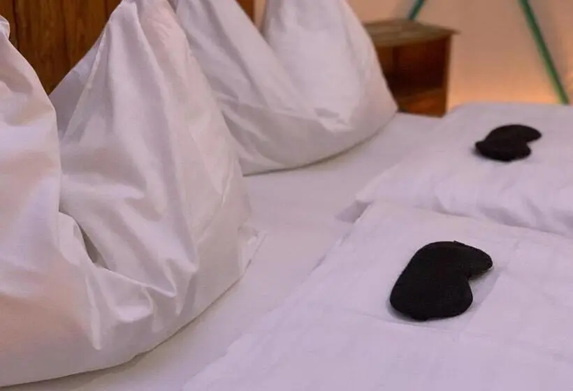 Standard Tent, Das Franzl   Bett & Brot