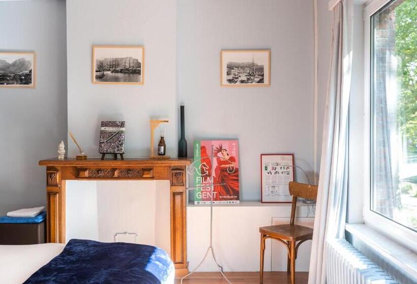 غرفة قياسية, Fred&breakfast