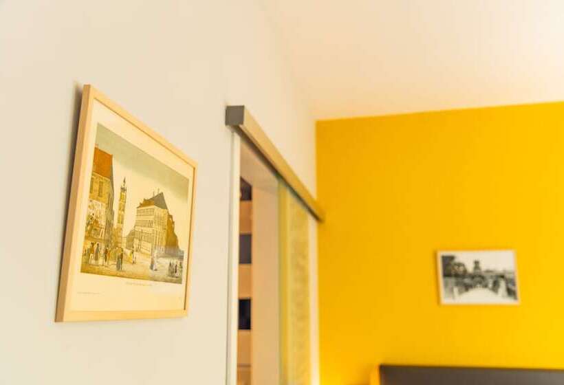 غرفة قياسية, Fred&breakfast