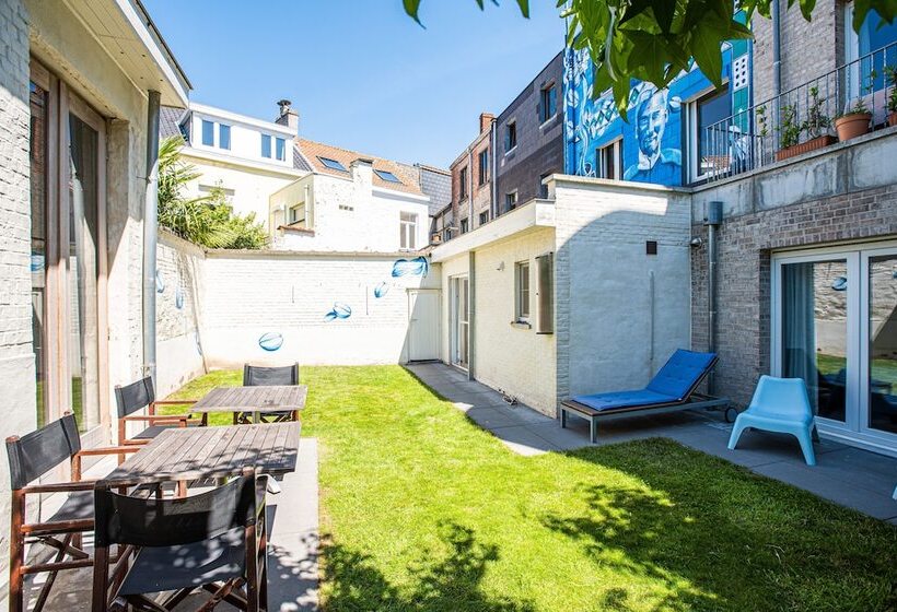 غرفة قياسية مزوَّدة بتراس, Fred&breakfast