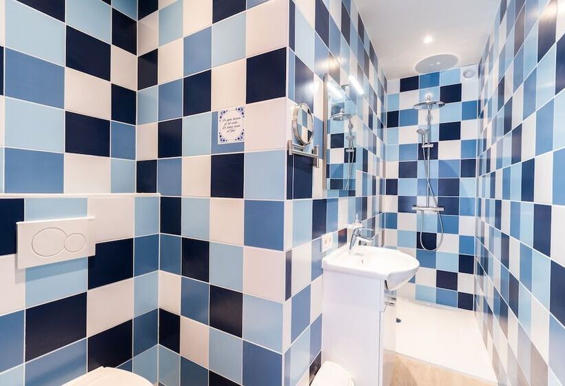 غرفة قياسية ثلاثية, Fred&breakfast