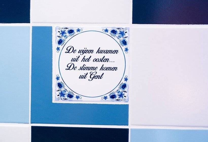 غرفة قياسية ثلاثية, Fred&breakfast